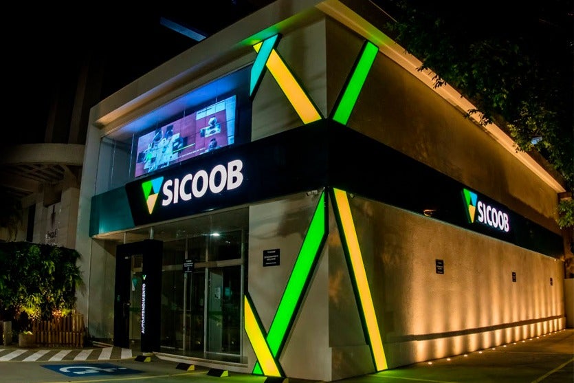 Cashback turbinado Sicoob gera retorno de R$ 49,8 bilhões a seus cooperados