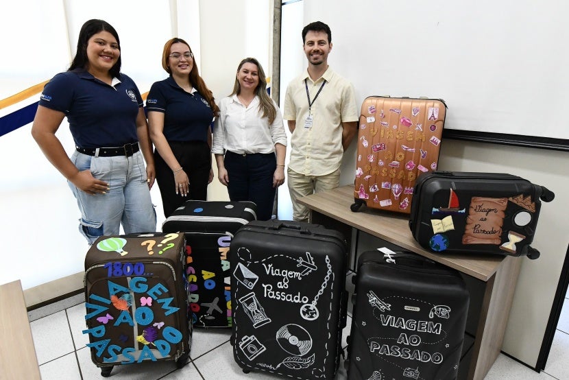 Foto das malas históricas recebidas pela Prefeitura de Umuarama.