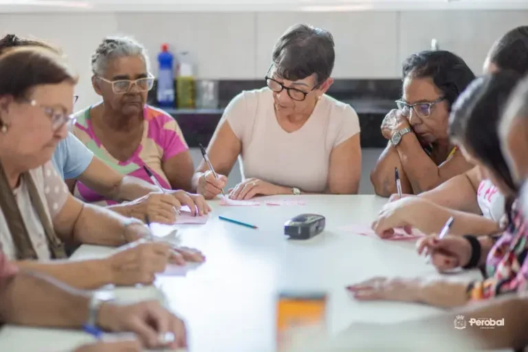 Bingo da Melhor Idade reúne idosos e fortalece convivência em Perobal