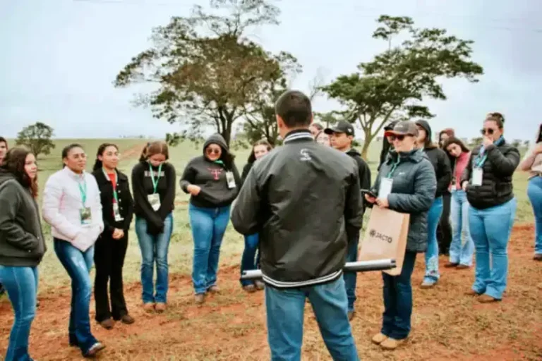 Colabday 2026 reúne jovens, famílias e empresas para discutir o futuro do agro