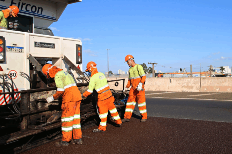 Concessionária tem frentes de trabalho em 9 rodovias da região nesta segunda-feira
