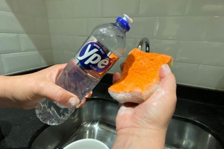 Bactéria encontrada em produtos da Ypê pode ser até 100 vezes mais resistente a antibióticos