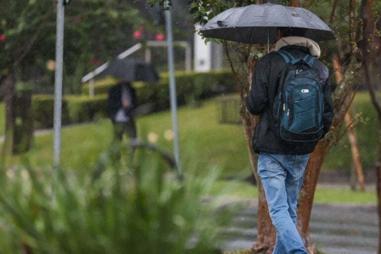 Umuarama entra em alerta para volume elevado de chuva neste fim de semana