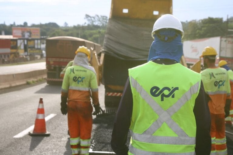 PR-323 e outra rodovias têm interdições de faixas nesta quinta; veja trechos com obras