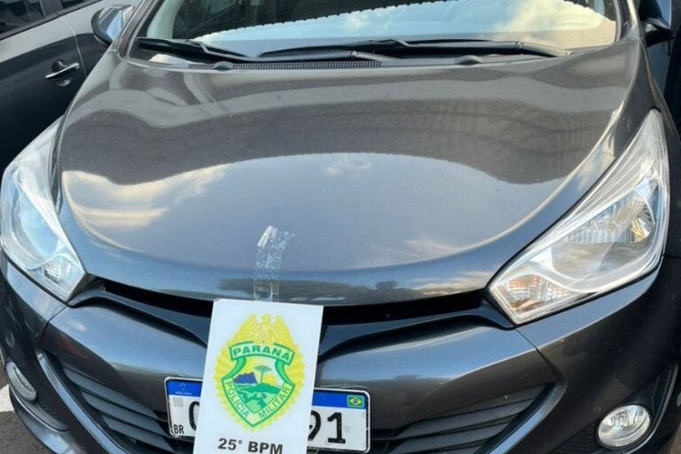 Mulher é detida com HB20 furtado após PM identificar veículo ‘dublê’ em Umuarama