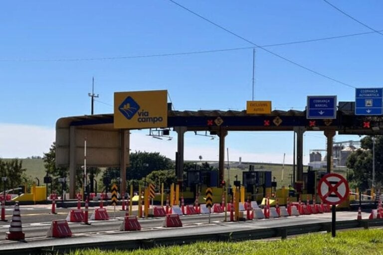 Três praças de pedágio começam a cobrar tarifa nesta quinta no Paraná; confira