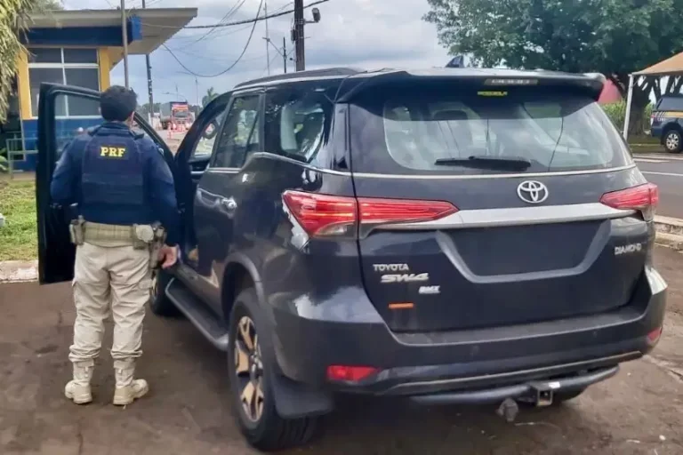 PRF recupera três caminhonetes Hilux furtadas em menos de 12 horas no Paraná