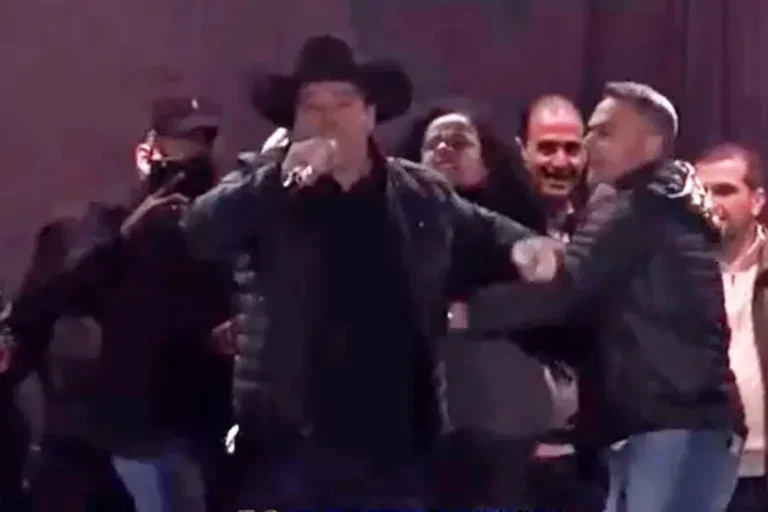 Vereadora do PT se revolta com discurso e avança contra deputado bolsonarista; vídeo
