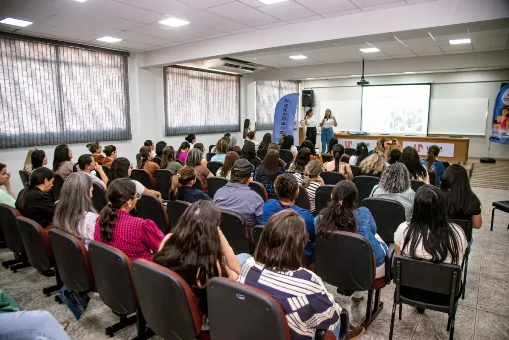 Nova Olímpia recebe menção honrosa após doar 189 litros de leite materno à Norospar