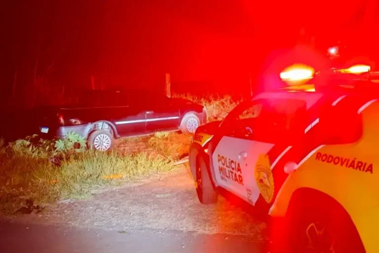 Motorista perde controle da direção e provoca acidente na PR-082