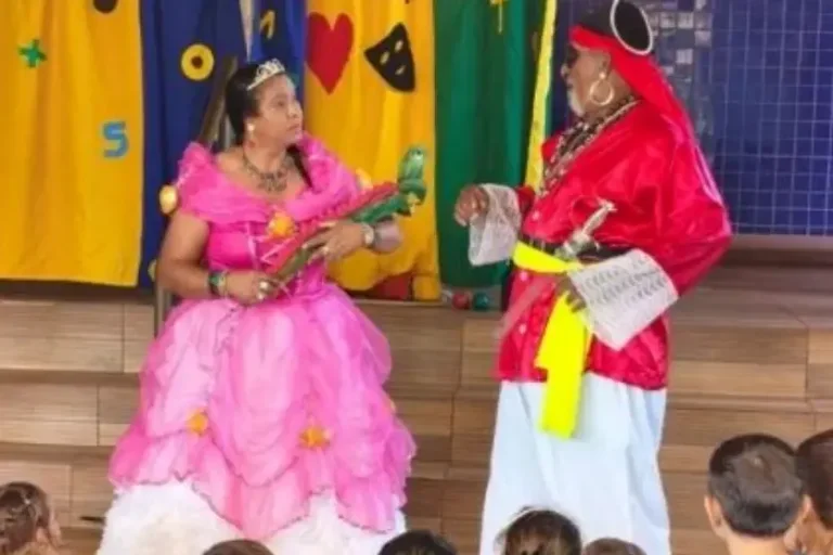 Peça infantil leva cultura e aprendizado a escolas de Francisco Alves