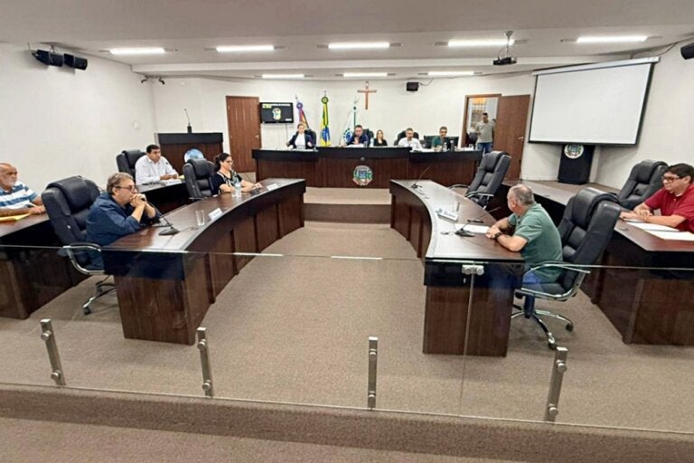 Vereadores aprovam aquisição de imóvel para ampliação de escola em Umuarama