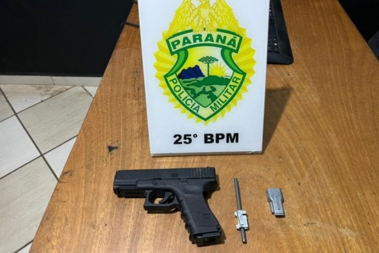 Arma apreendida de homem que invadiu casa em Umuarama.