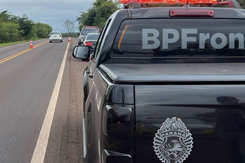 Viatura do BPFron próximo ao local do confronto, em Iporã.