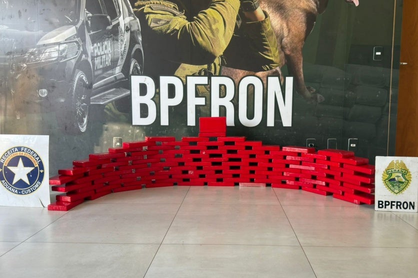 Fardos de cocaína apreendidos pelo BPFron
