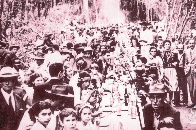 A primeira grande festa na cidade aconteceu num domingo gelaaado!!!