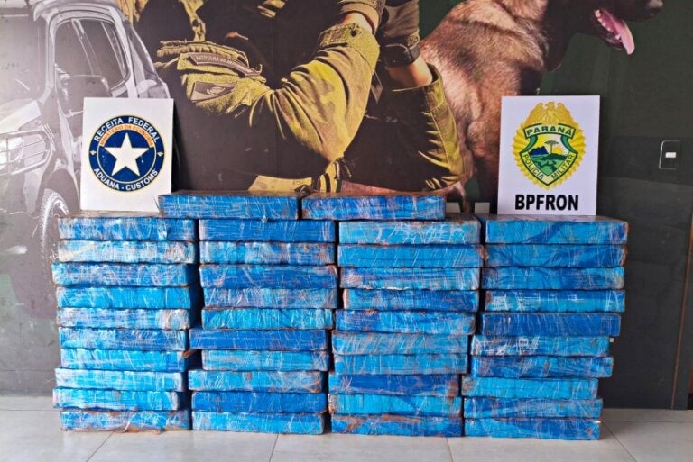 BPFron e Receita Federal apreendem 505,4 kg de maconha em Tuneiras do Oeste; com vídeo