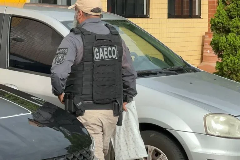 Dois policiais presos na Operação Aliança obtêm liberdade por decisão judicial