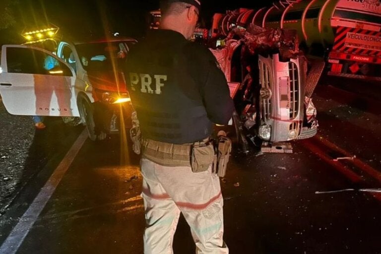 Ultrapassagem irregular termina com três mortos, entre eles uma criança de 3 anos