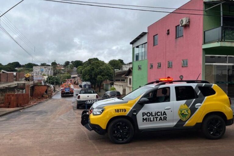 Polícia Militar auxilia Defesa Civil após estragos causados pelas chuvas em Iporã