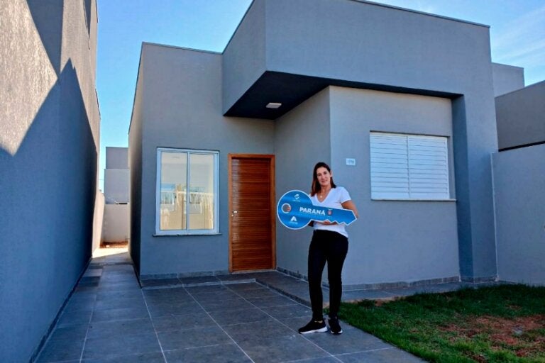 Umuarama: Novo residencial com 37 casas subsidiadas pelo Estado é entregue