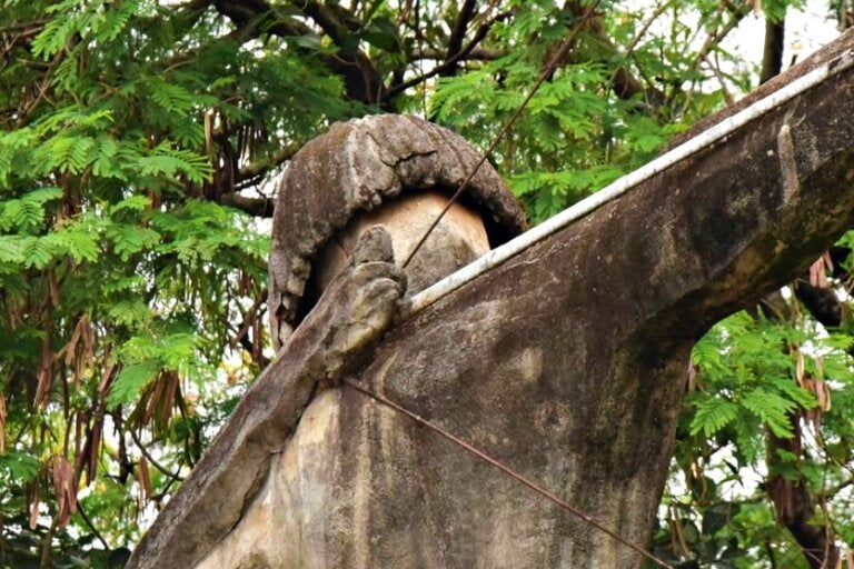 O gigante que eterniza a Tribo Xetá na História de Umuarama