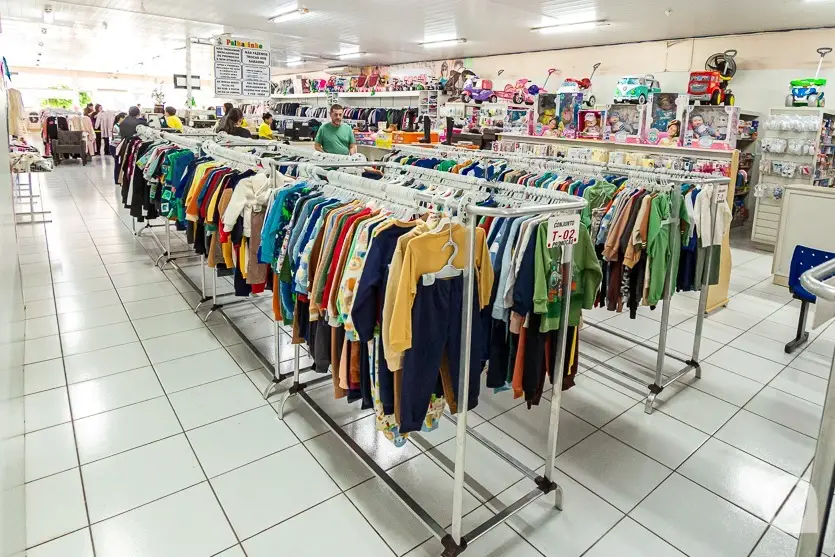 Palhacinho Infantil homenageia colaboradora por duas décadas de dedicação