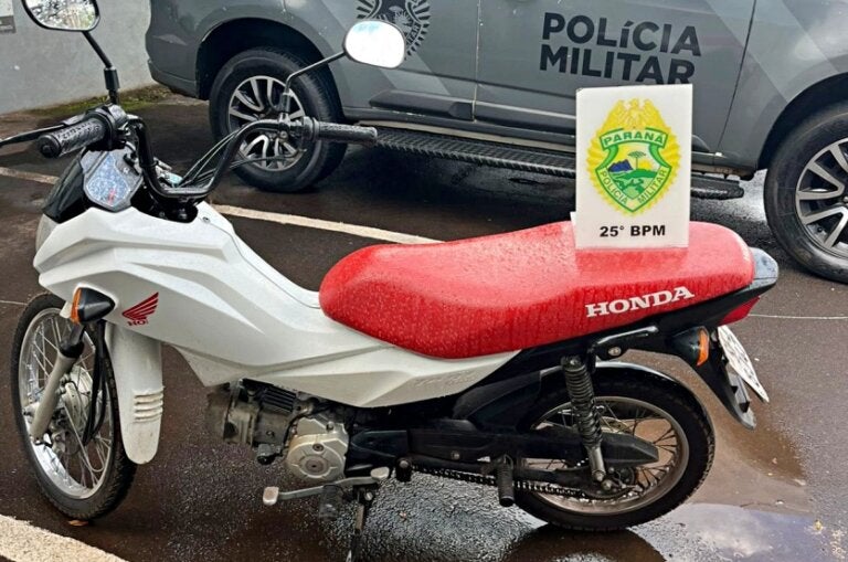 PM de Umuarama prende 2 homens por receptação e recupera moto furtada em Cianorte