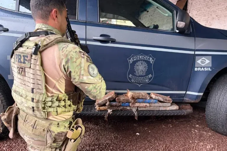PRF prende pai e filha com mais de 12 quilos de cocaína escondidos em carro no Paraná