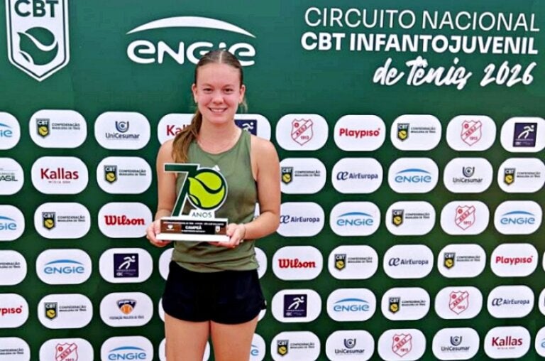 Tenista maringaense Nicole Daud Ferreira conquista título nacional infantojuvenil