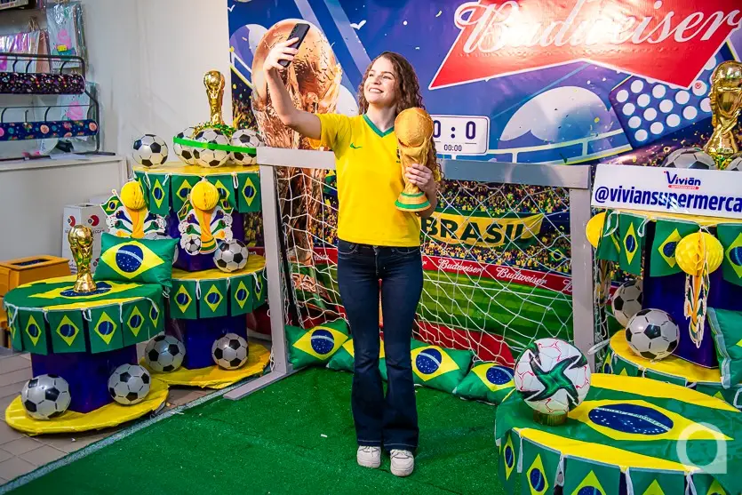 Vivian Supermercados prepara espaço para a Copa e oferece ofertas especiais