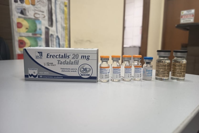 Medicamentos apreendidos em Cruzeiro do Oeste.