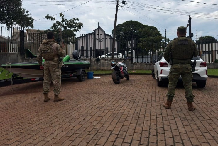 Apreensão de embarcação com haxixe marroquino em Guaíra.