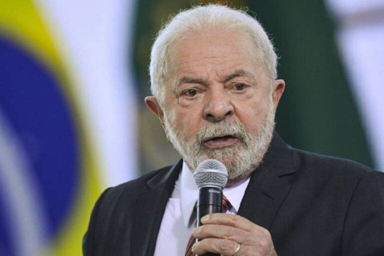 Lula melhora avaliação do governo e amplia favoritismo para as eleições, aponta Quaest