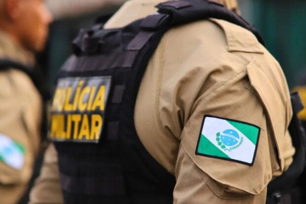 Companheiro é preso após ameaçar matar mulher por causa de R$ 100