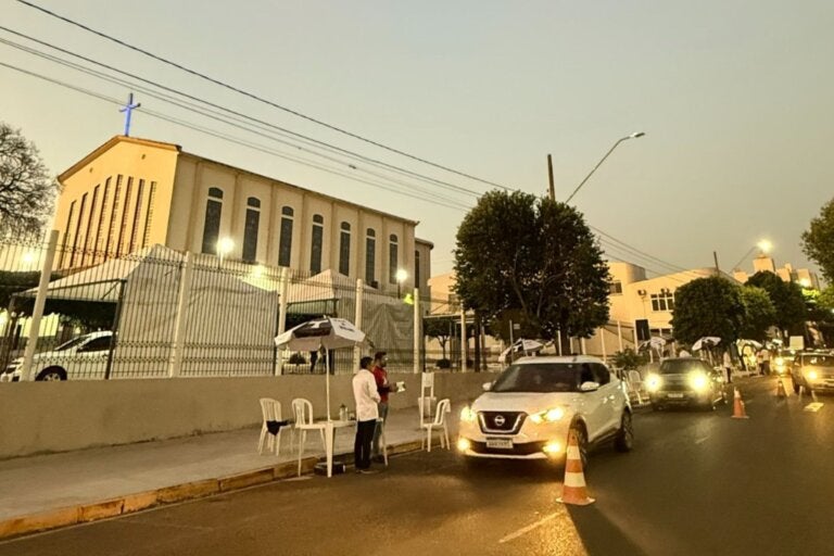 Matriz São Francisco promove tradicional bênção dos carros no Dia de São Cristóvão