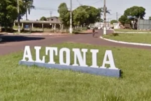 Letreiro da entrada de Altônia.