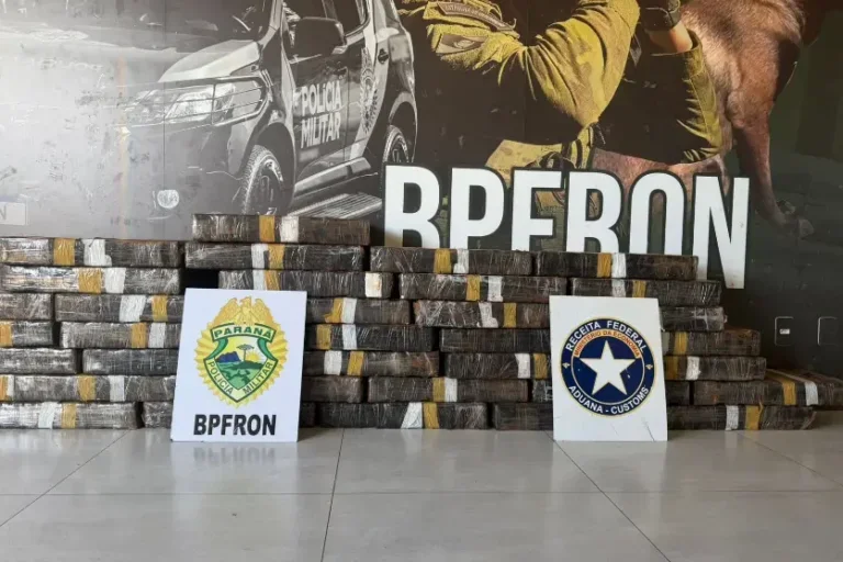 Polícia apreende mais de 400 quilos de maconha e veículo clonado após perseguição