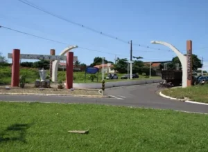 Portal de entrada de Cafezal do Sul.