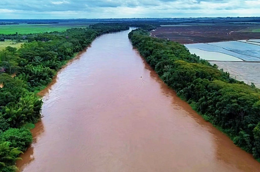 Corpo é encontrado por pescadores no Rio Ivaí, na região de Porto Jundiá