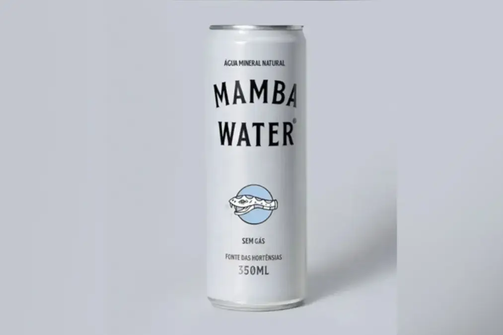 Lata de Mamba Water.