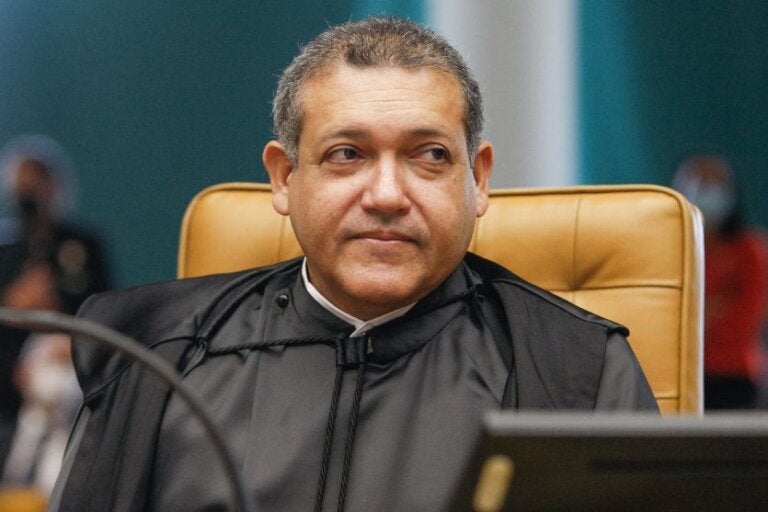 Filho de Nunes Marques acumulou R$ 27,7 milhões em dois anos de advocacia