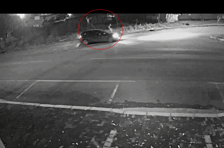 Imagens fortes: câmera flagra acidente grave entre carro e bicicleta que deixou 2 crianças feridas