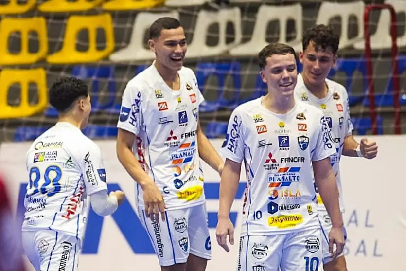 Liga Nacional Talentos entra na reta final com jogos decisivos em Umuarama