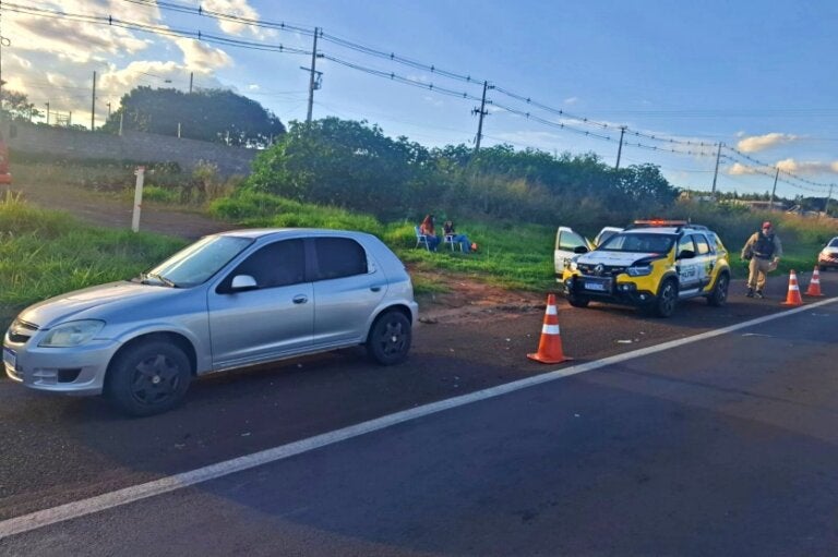 Motociclista fica ferido após colisão contra carro que parou em obra na pista da PR-323