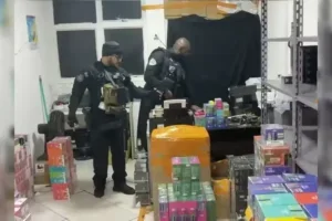 Agência durante cumprimento de mandado da Operação Hawala.