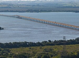 Ponte Ayrton Senna, entre Guaíra, no Paraná, e o Mato Grosso do Sul.