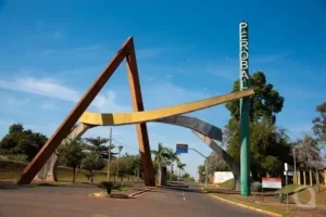Portal de entrada de Perobal.