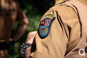 Dois policiais militares em Umuarama.
