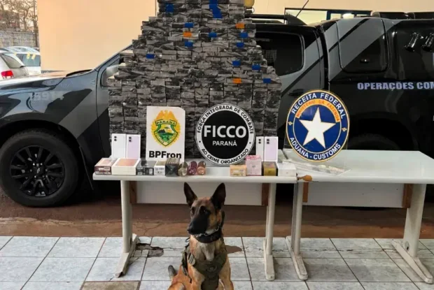 Polícia apreende carga de R$ 2,5 milhões em iPhones escondida em fundo falso de caminhão